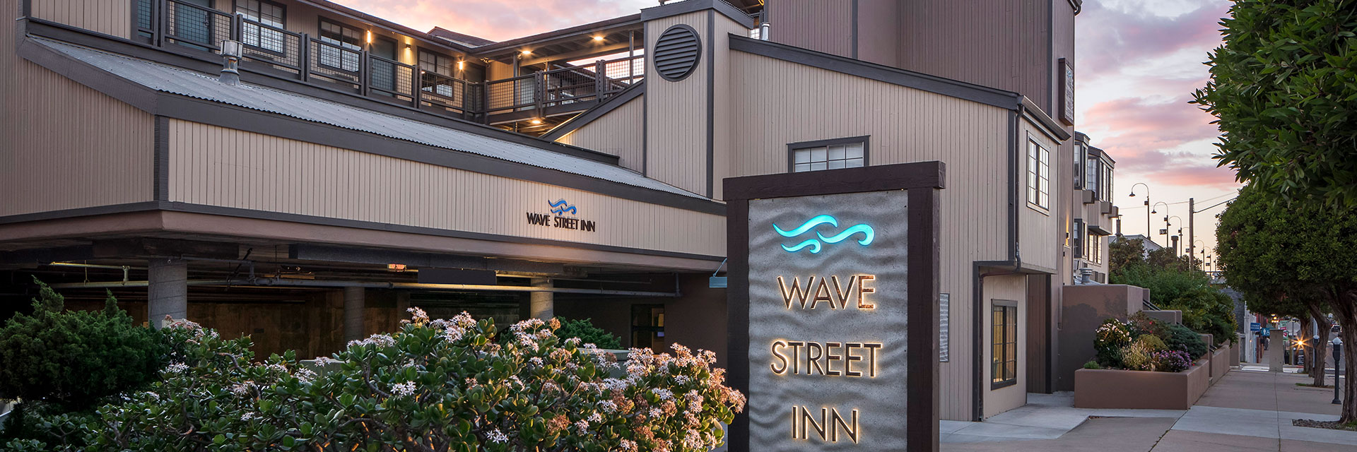 Book Direct Benefits At Wave Street Inn Monterey California